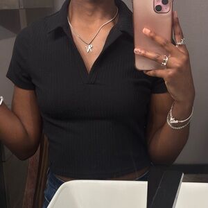 black baby tee hollister top